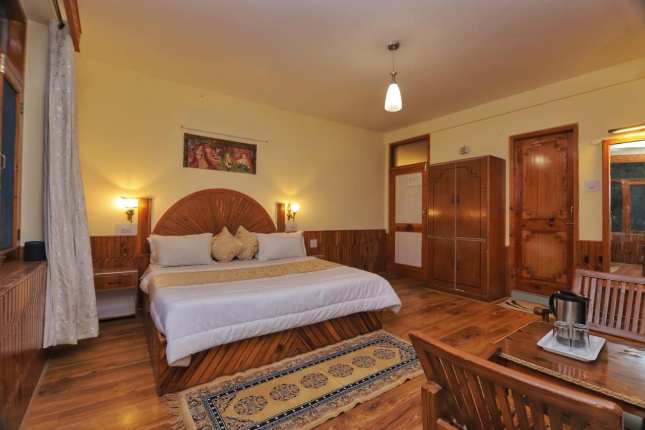 Villa Grey Moustache 4Bhk à Manāli Extérieur photo