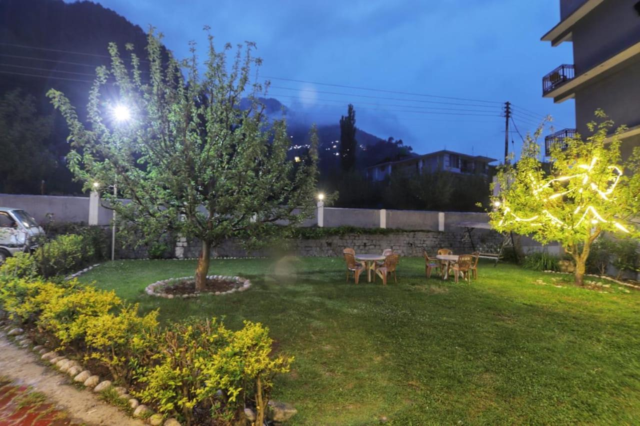 Villa Grey Moustache 4Bhk à Manāli Extérieur photo